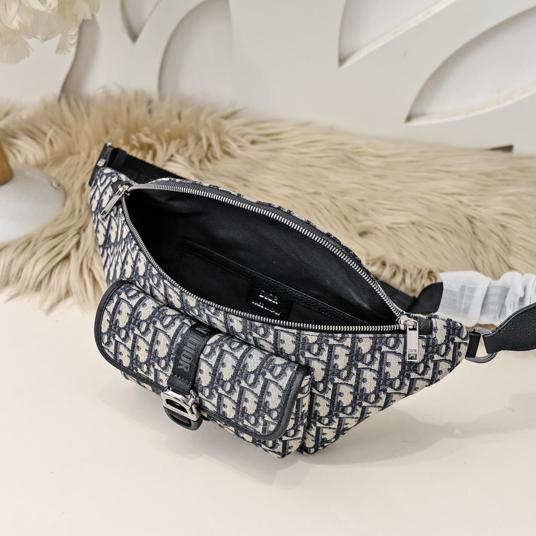 DIOR MESSENGER BAG