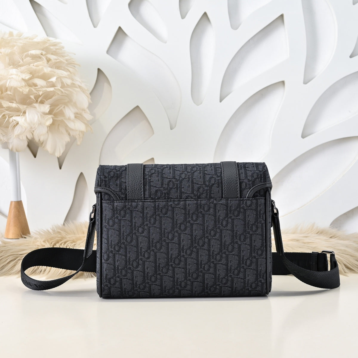 DIOR MESSENGER BAG