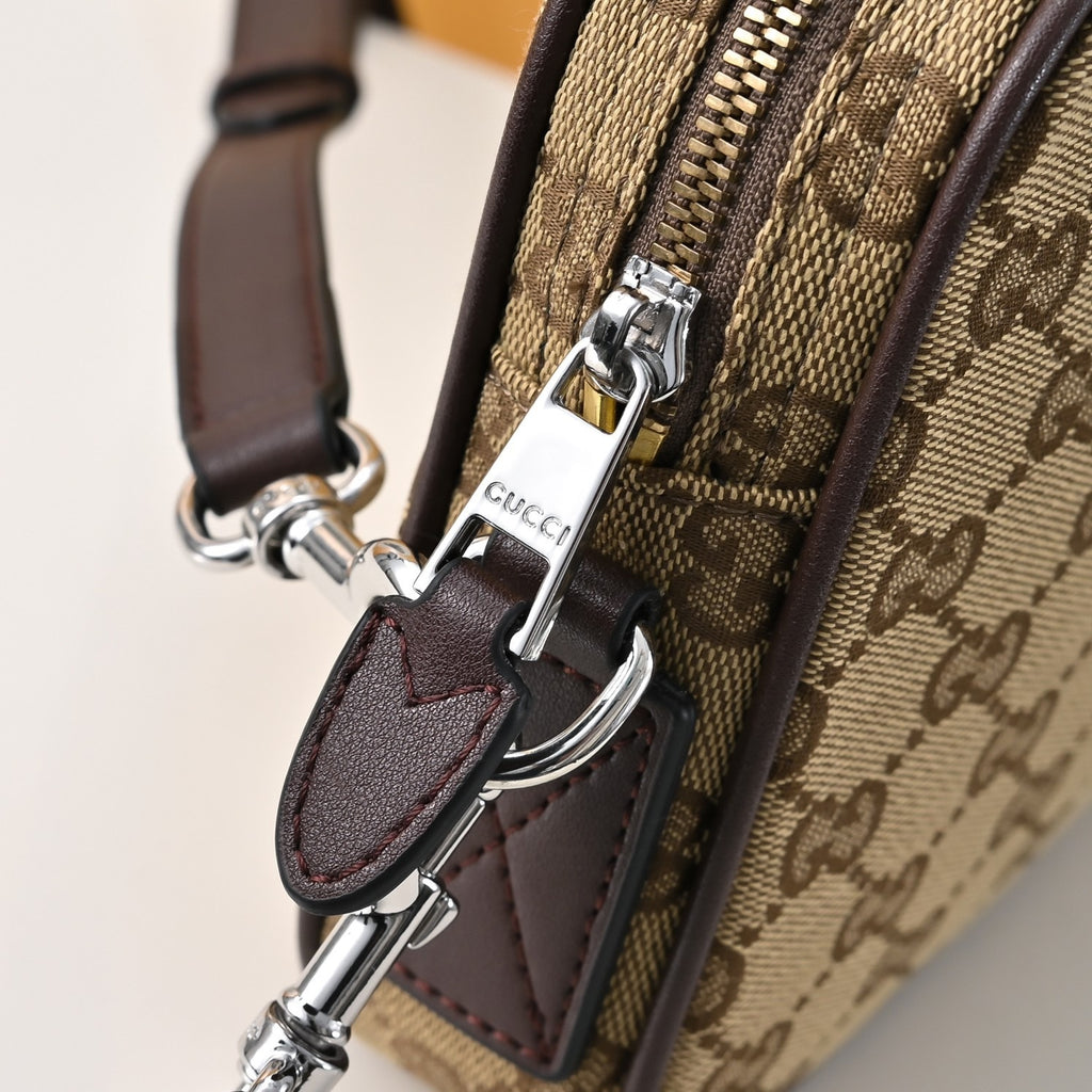 GUCCI MESSENGER BAG
