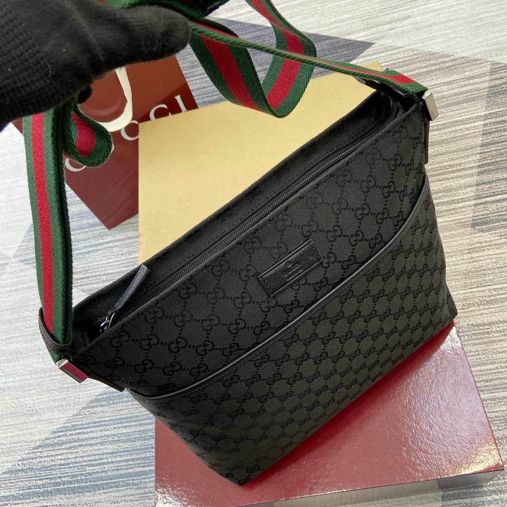 GUCCI MESSENGER BAG