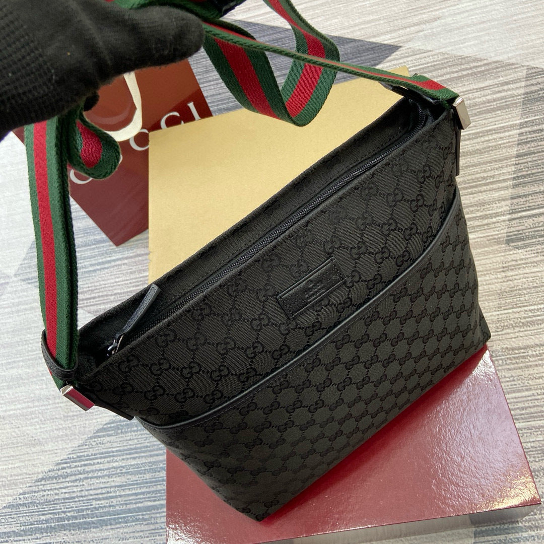 GUCCI MESSENGER BAG
