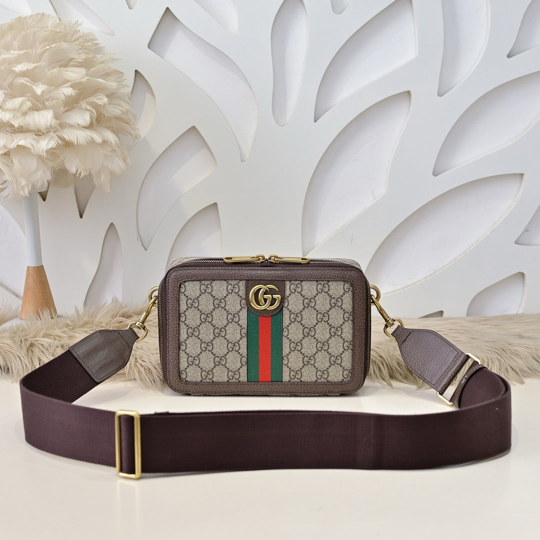 GUCCI MESSENGER BAG