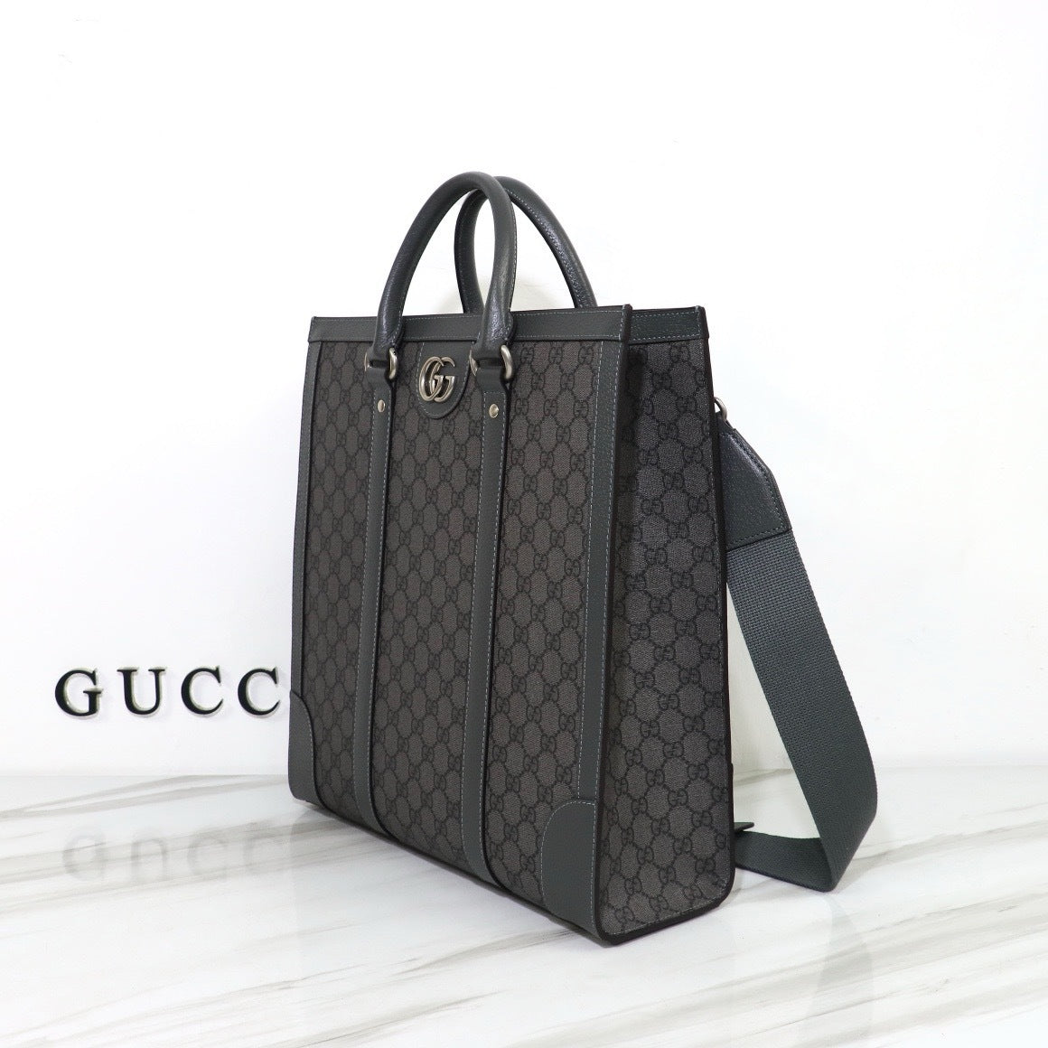 GUCCI MESSENGER BAG
