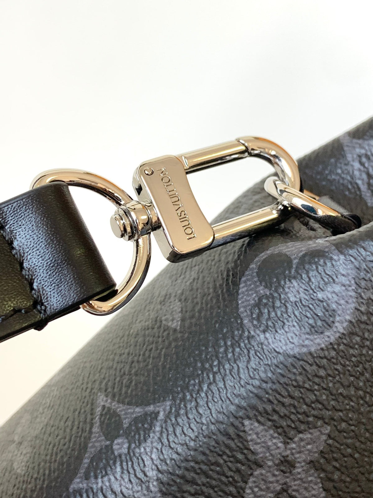 LV WOMENS BAG