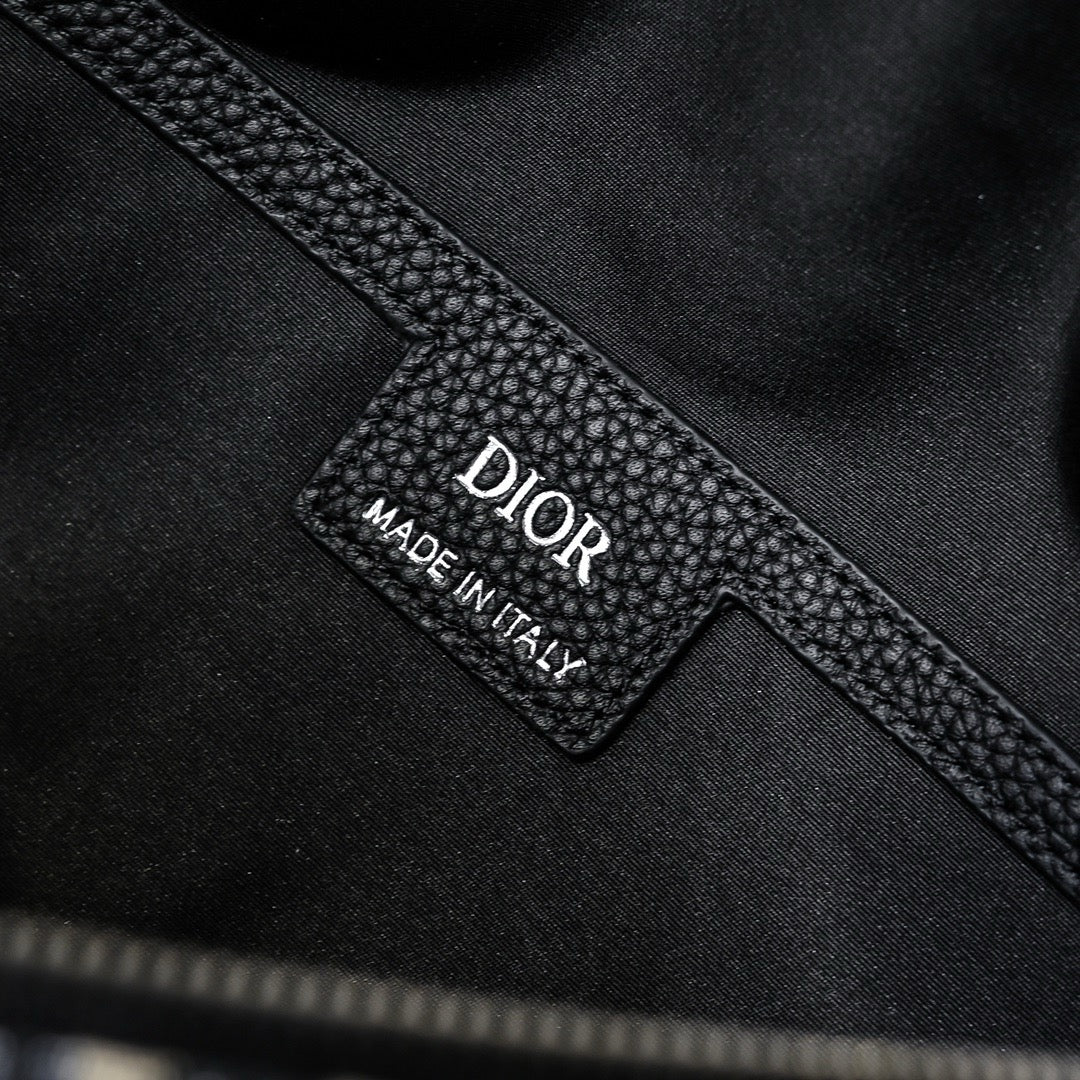 DIOR MESSENGER BAG