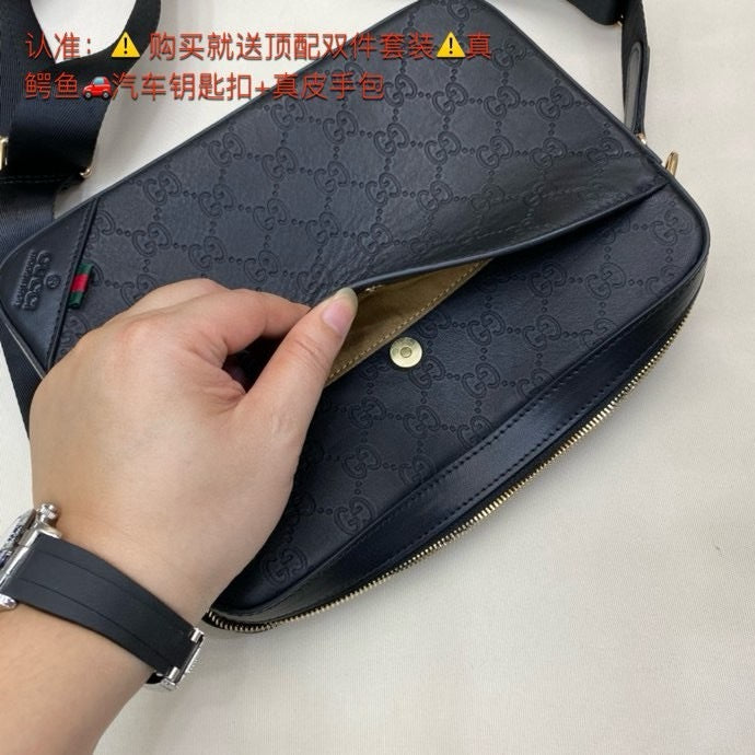 GUCCI MESSENGER BAG