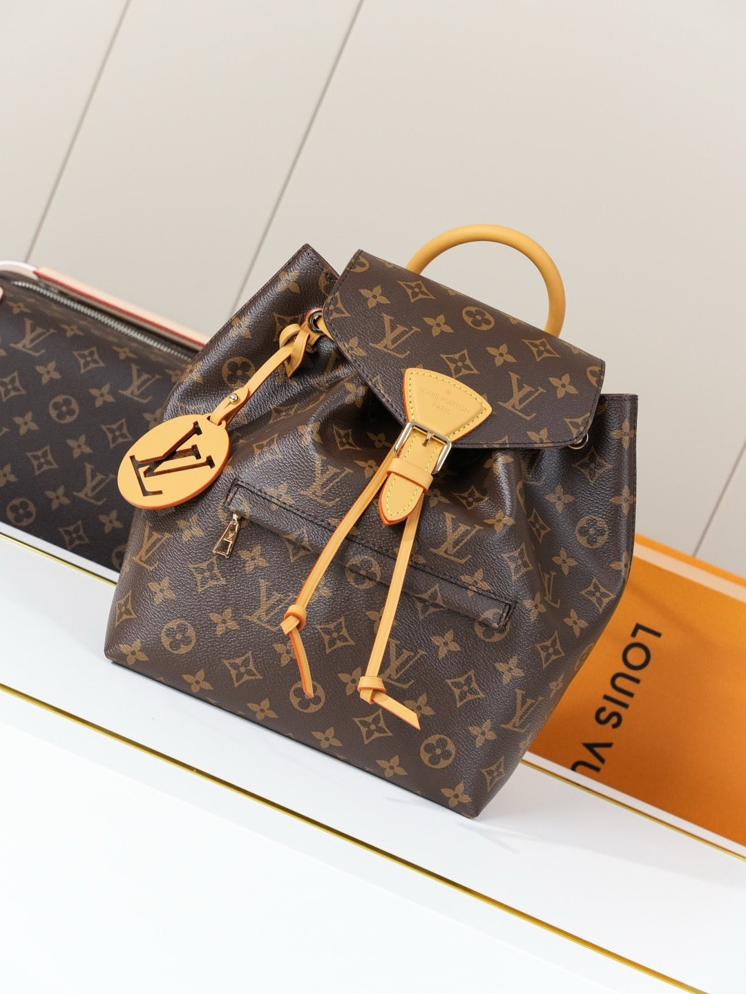 LV WOMENS BAG