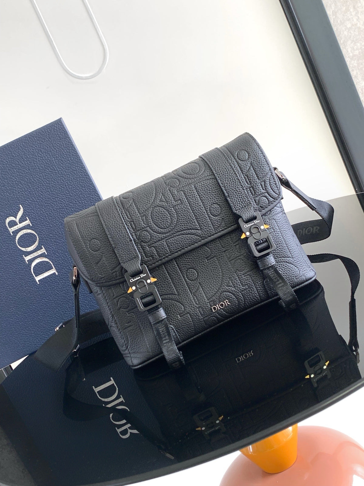 DIOR MESSENGER BAG