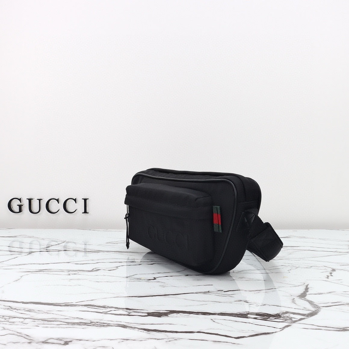 GUCCI MESSENGER BAG