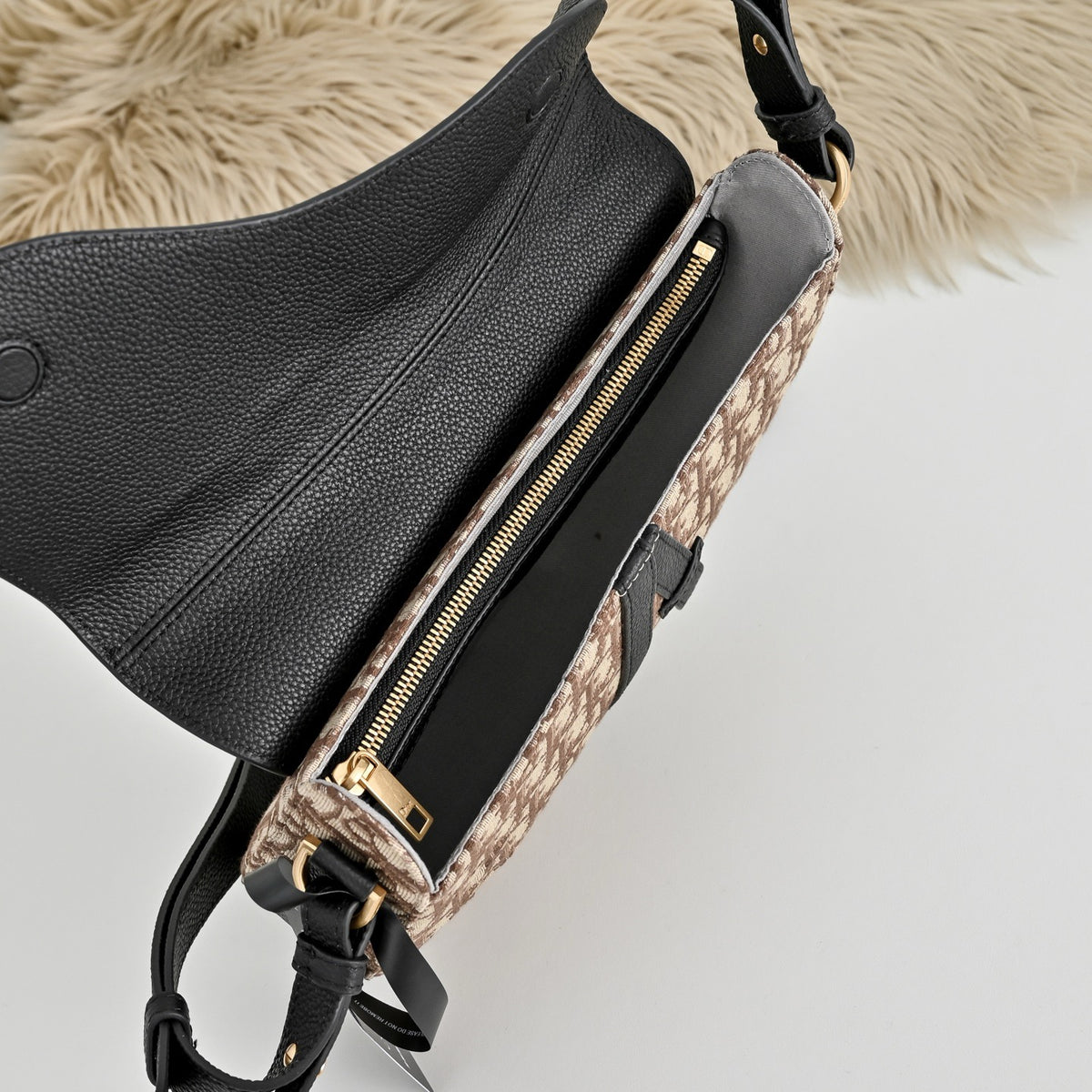 DIOR MESSENGER BAG