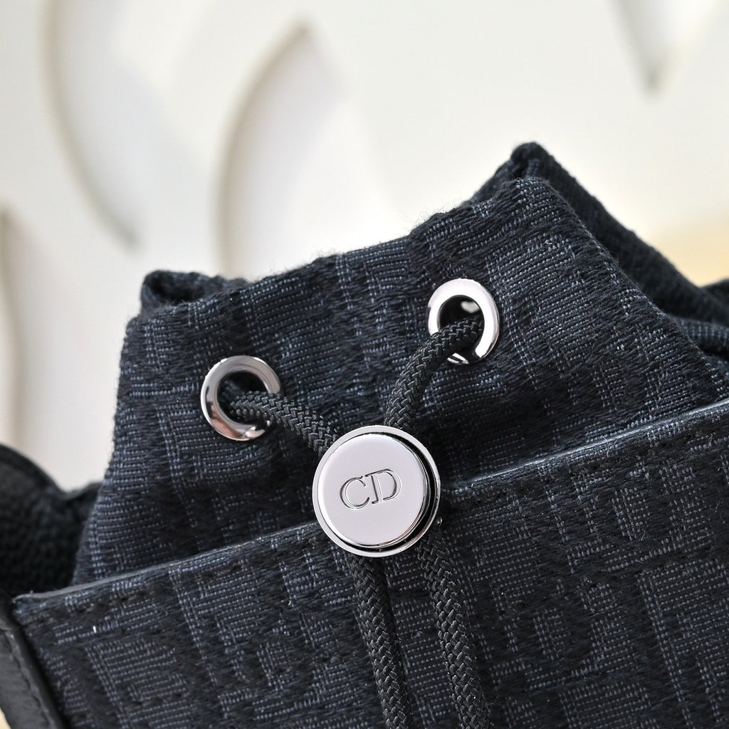 DIOR MESSENGER BAG