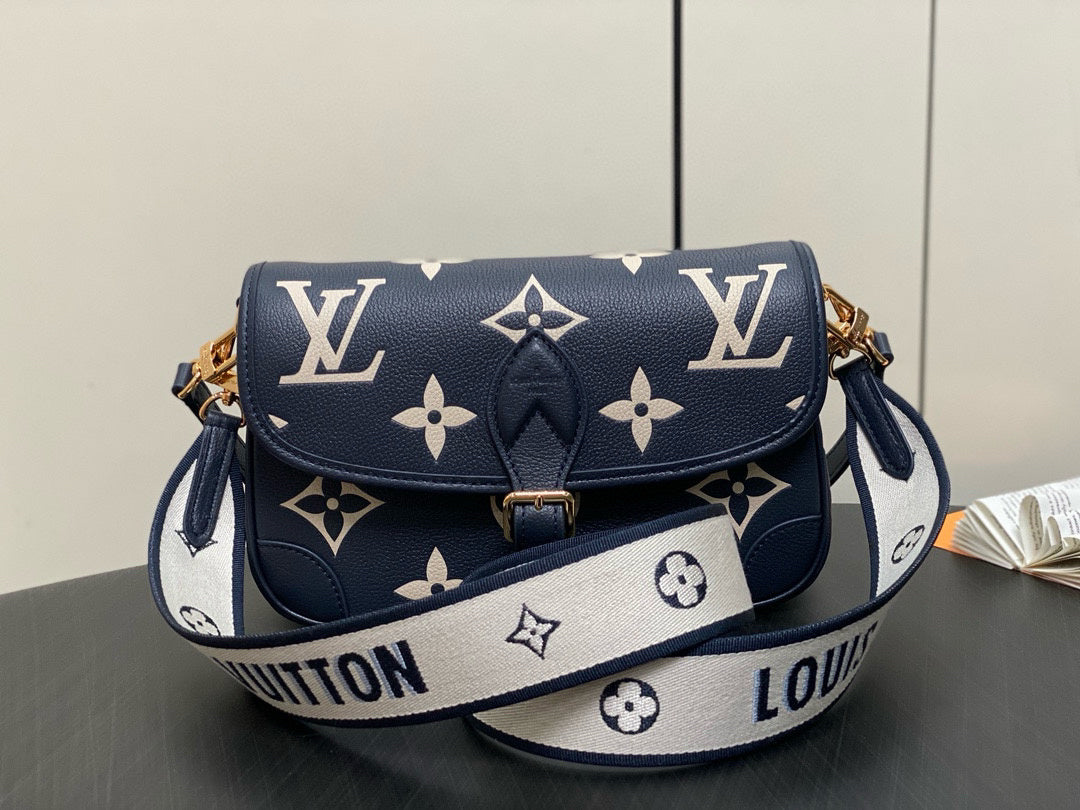 LV WOMENS BAG