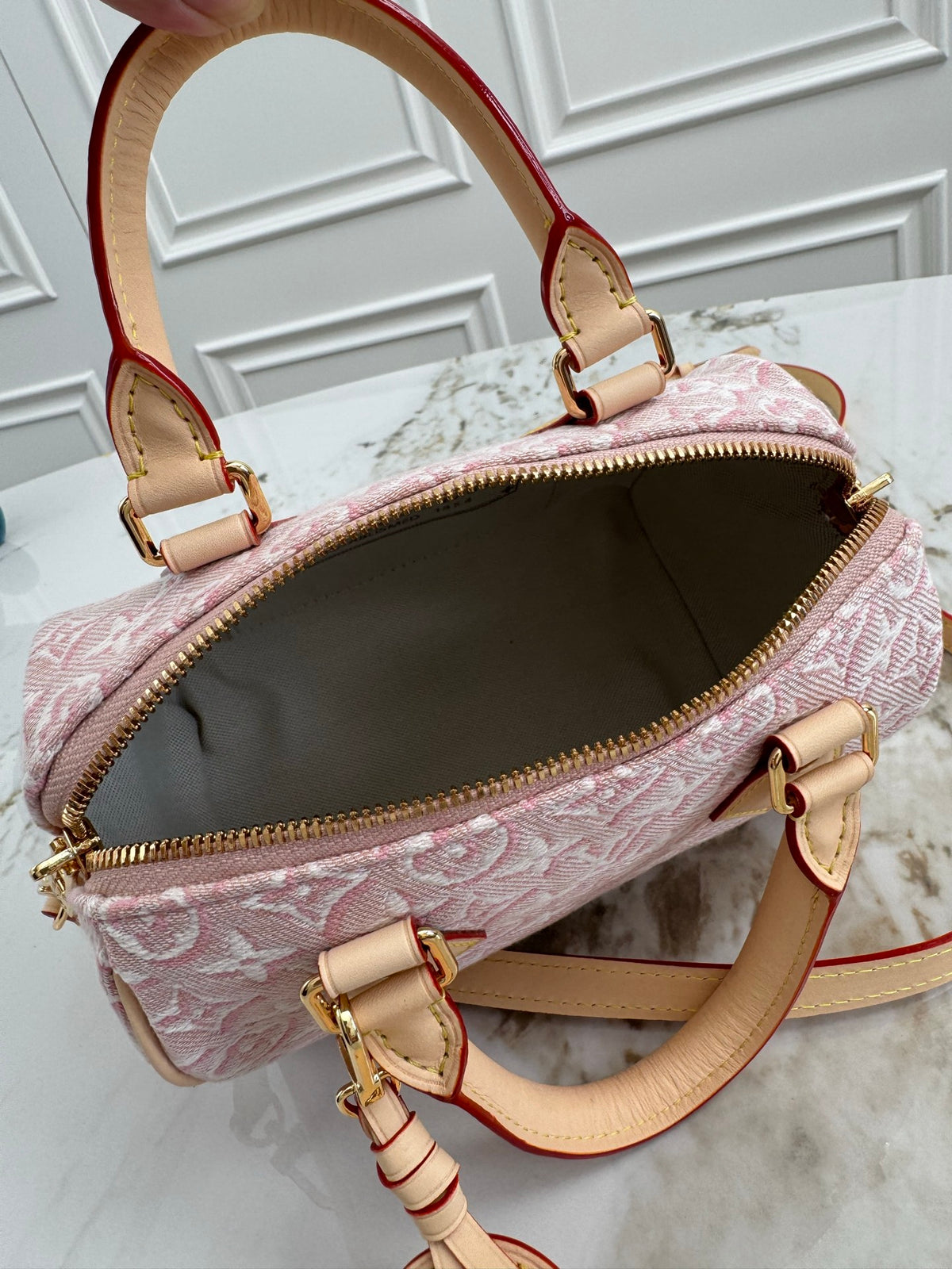LV WOMENS BAG