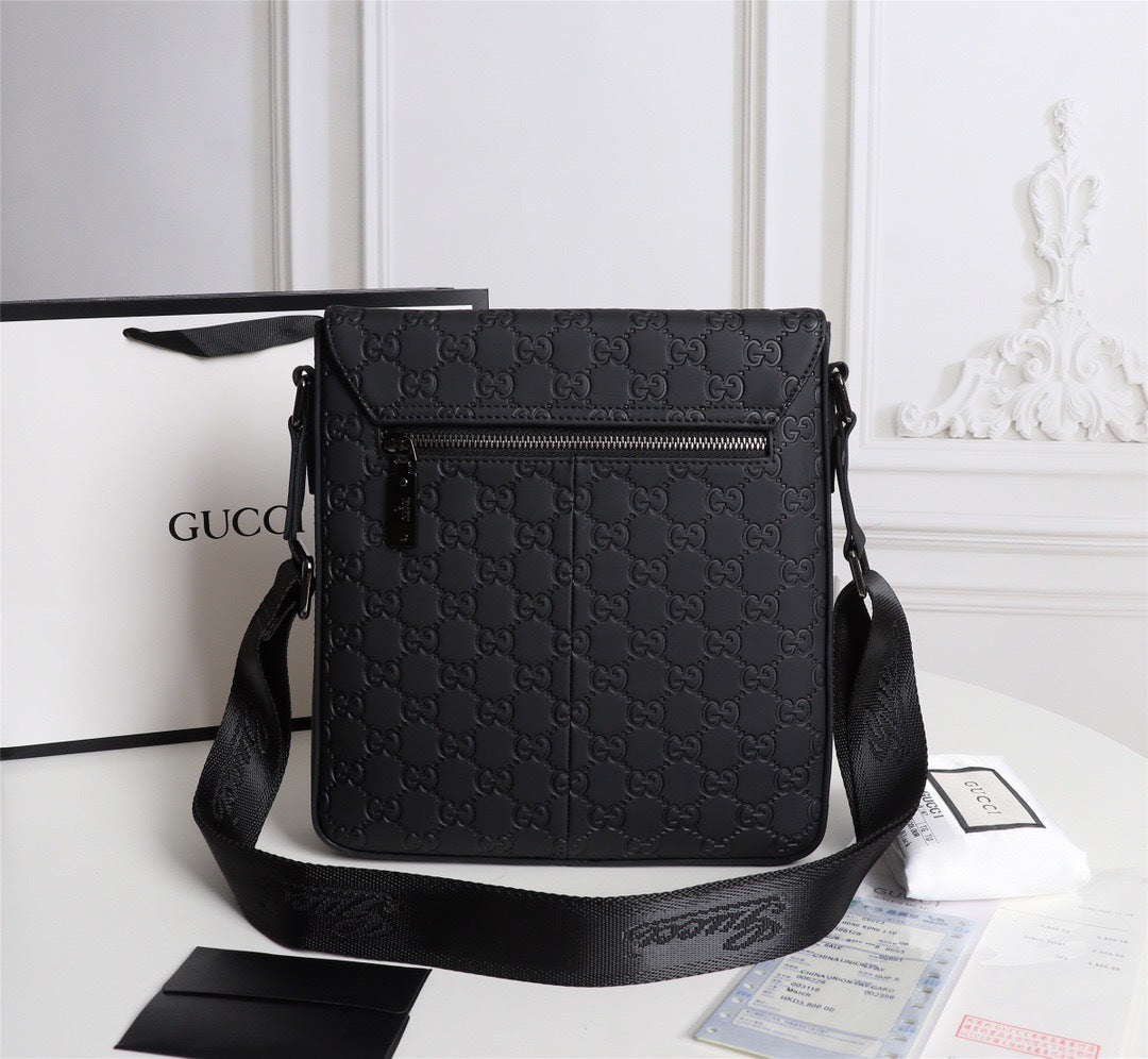 GUCCI MESSENGER BAG