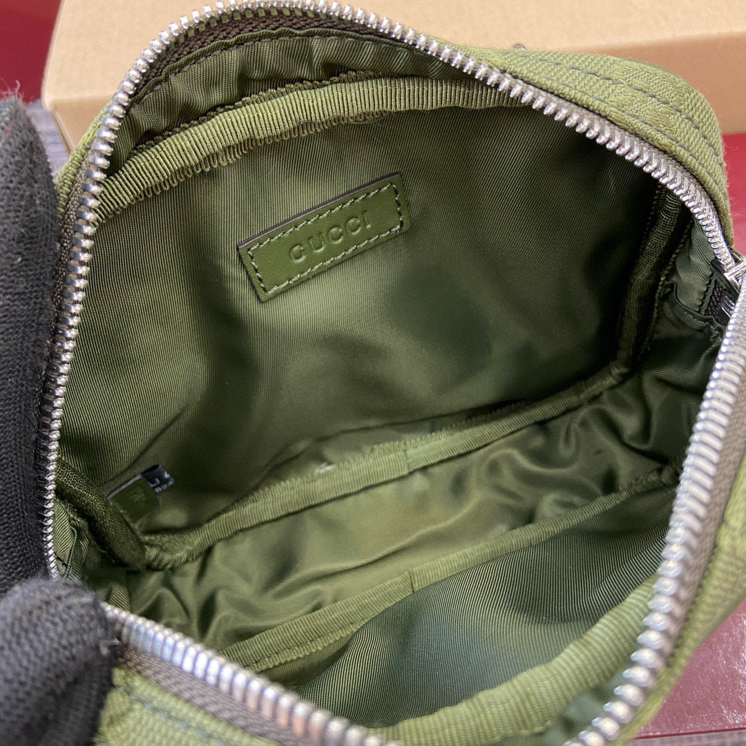 GUCCI MESSENGER BAG
