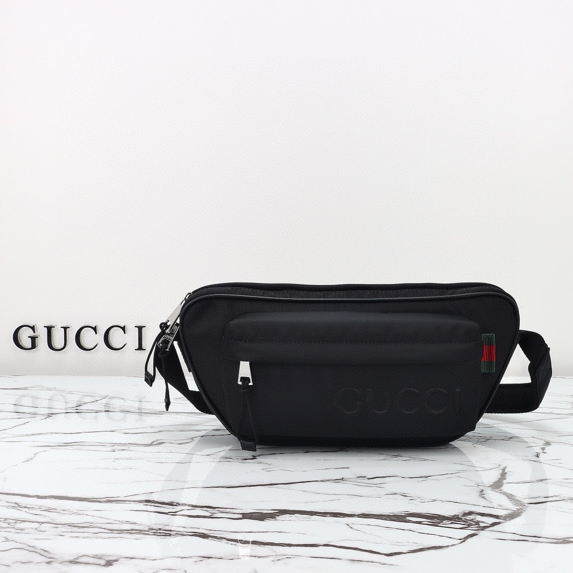GUCCI MESSENGER BAG