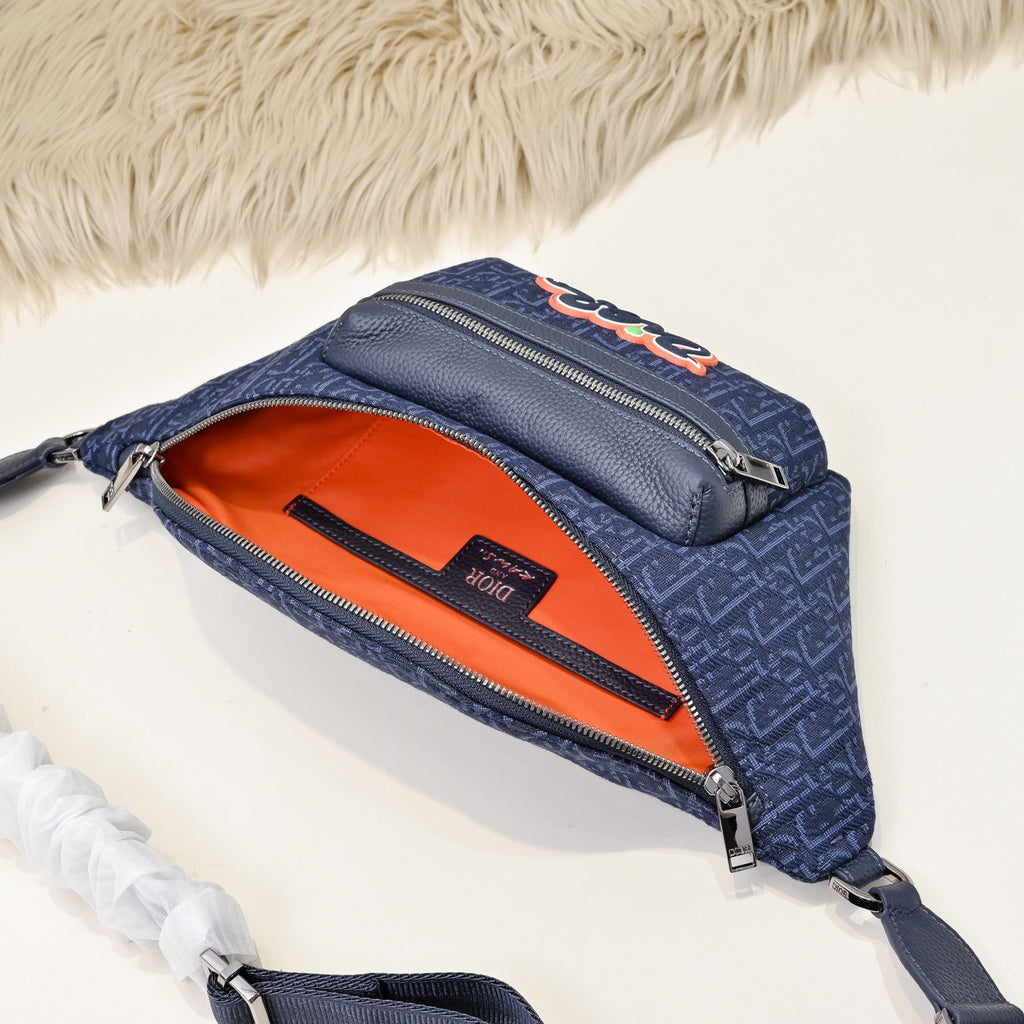 DIOR MESSENGER BAG