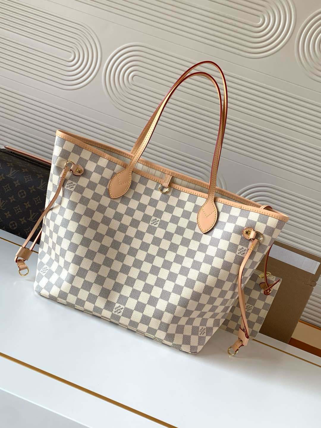LV WOMENS BAG