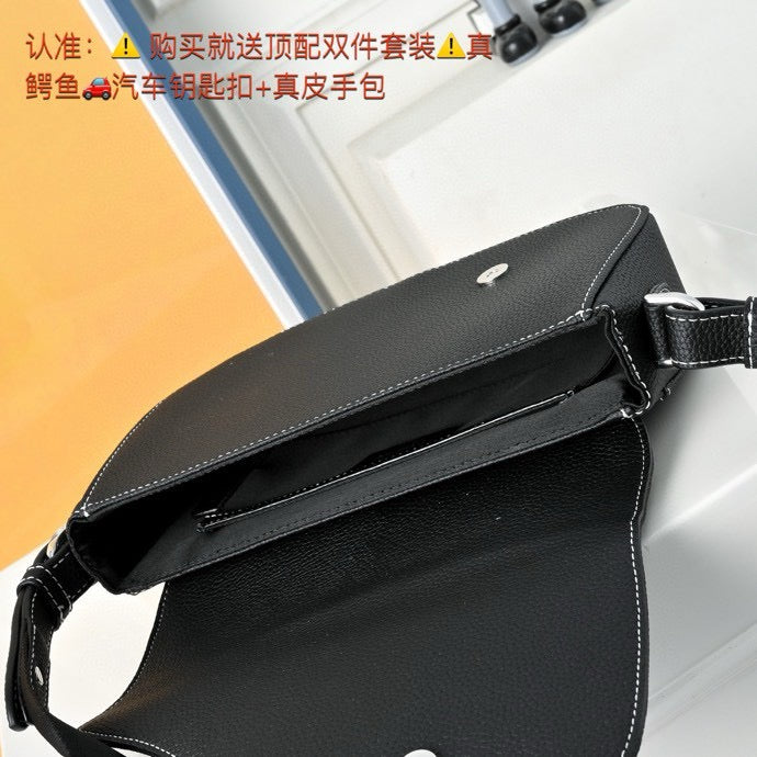 DIOR MESSENGER BAG