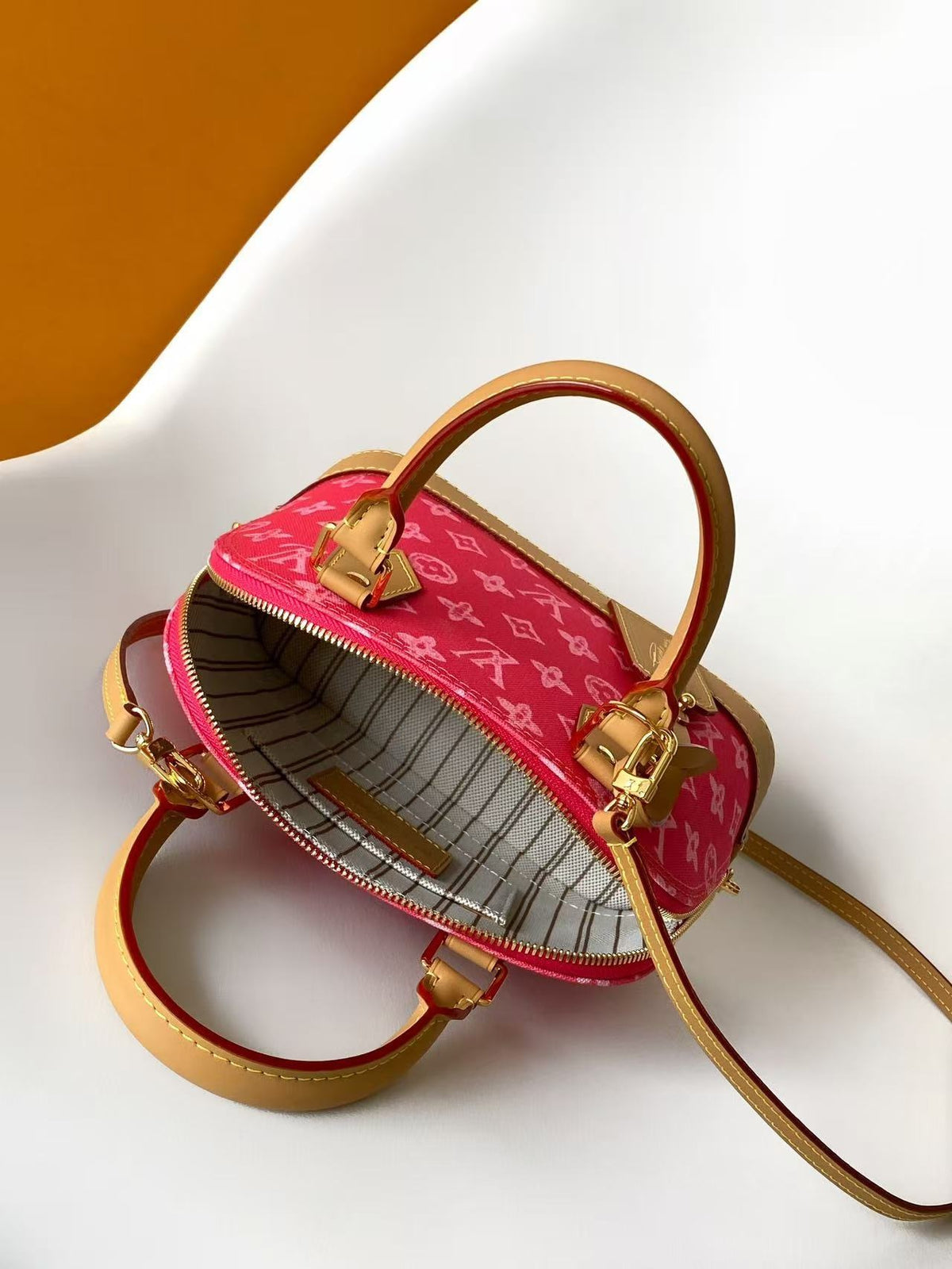 LV WOMENS BAG