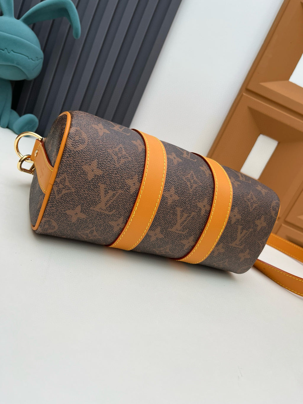 LV WOMENS BAG