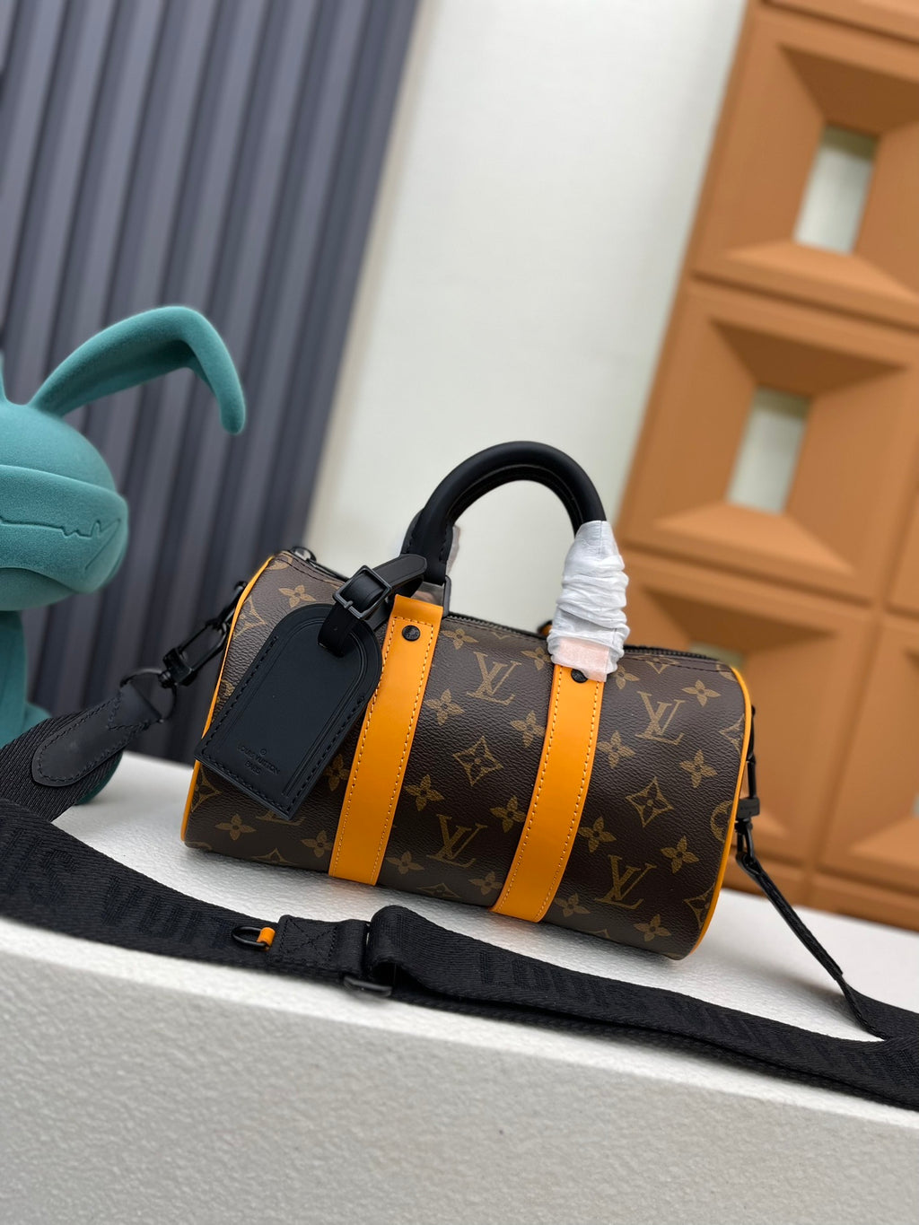 LV WOMENS BAG