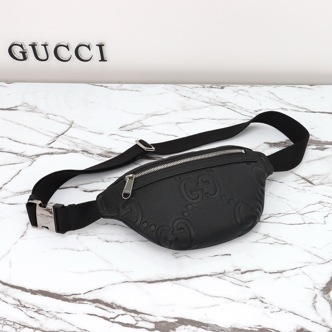 GUCCI MESSENGER BAG