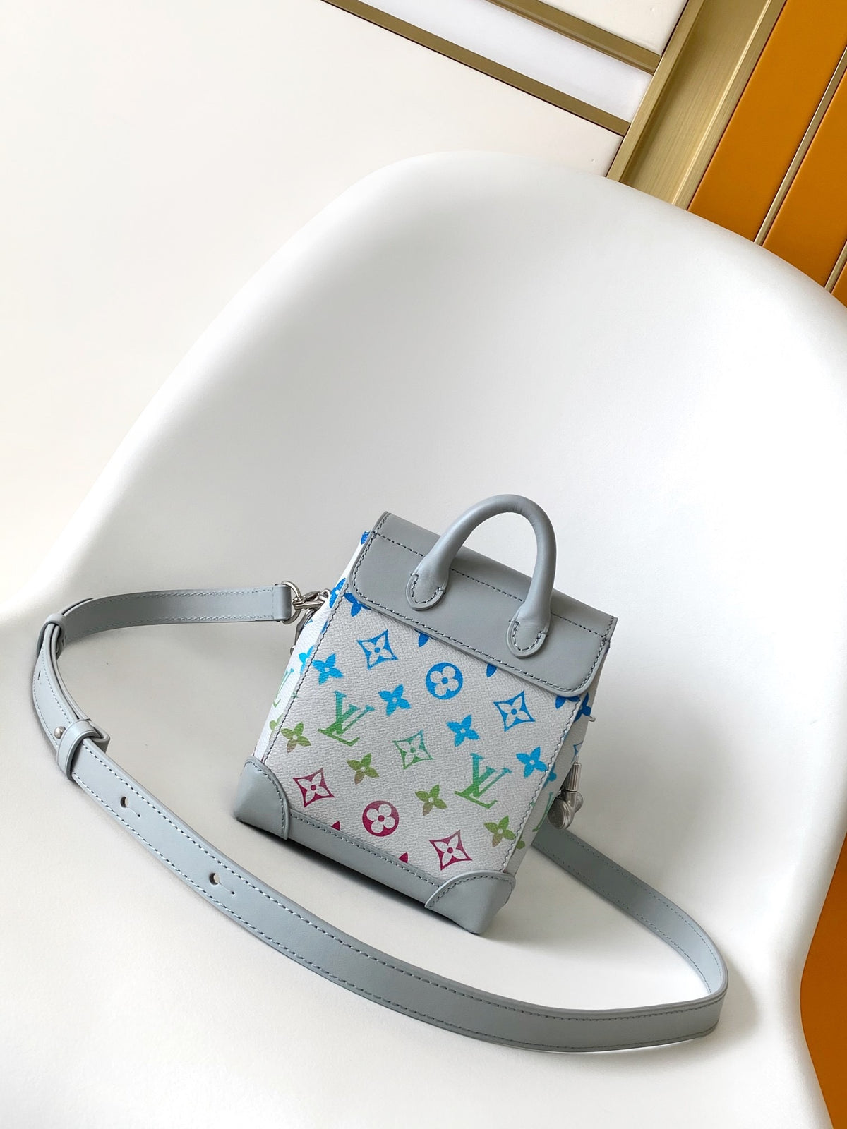 LV WOMENS BAG