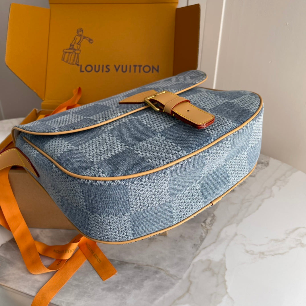 LV WOMENS BAG
