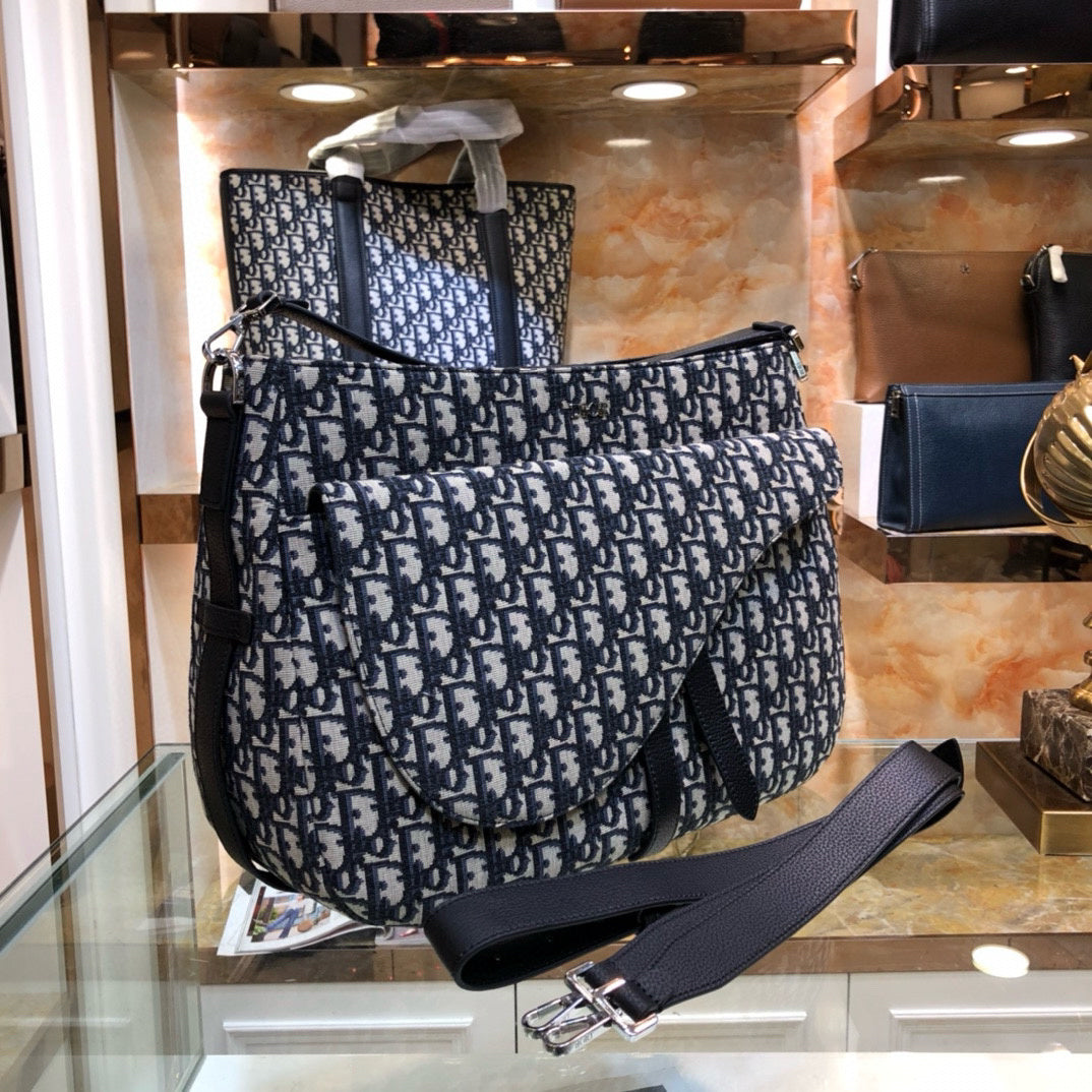 DIOR MESSENGER BAG
