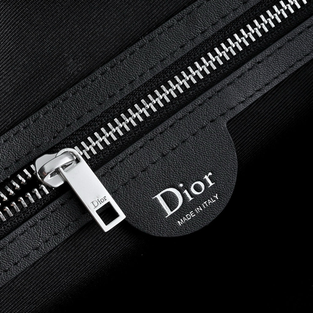 DIOR MESSENGER BAG