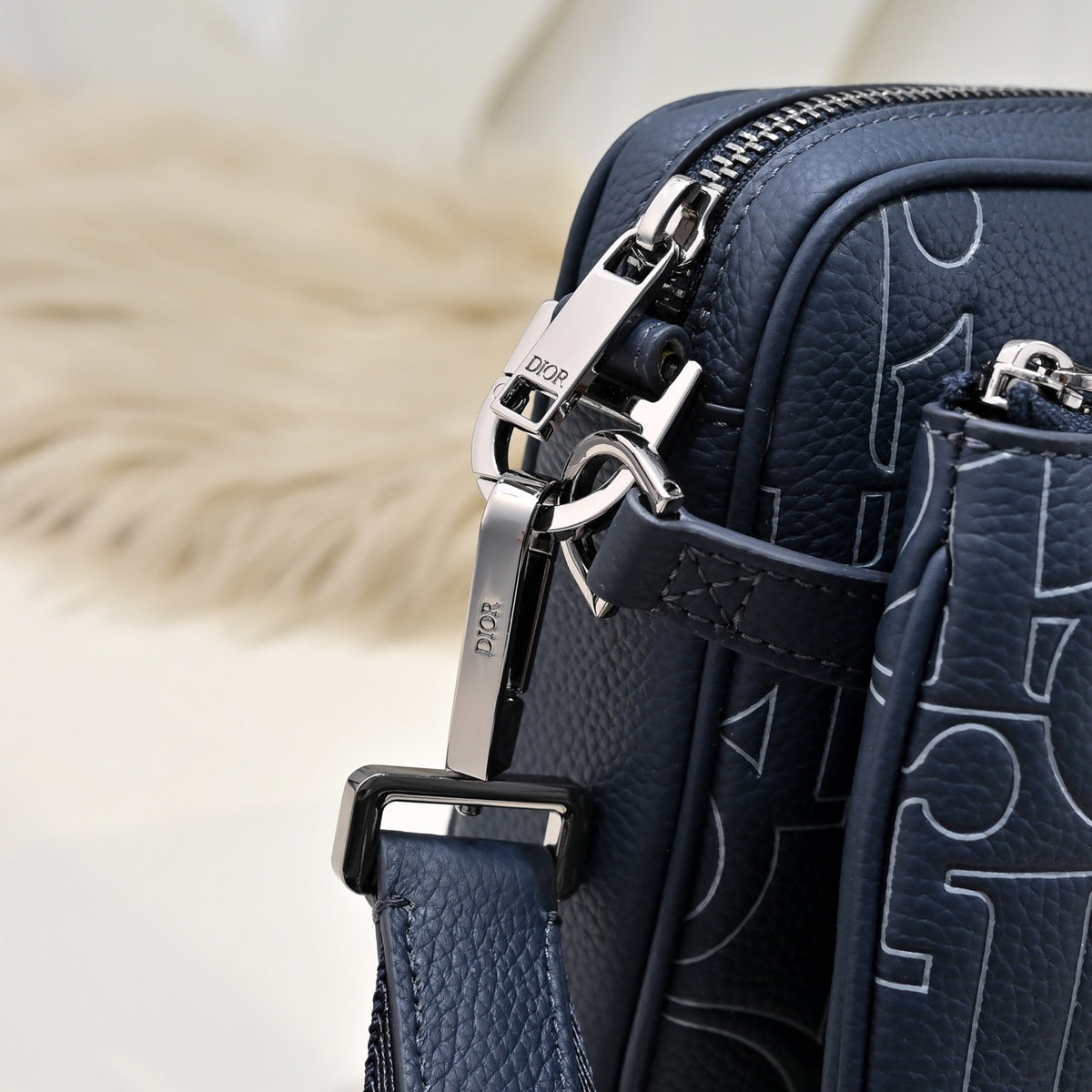 DIOR MESSENGER BAG
