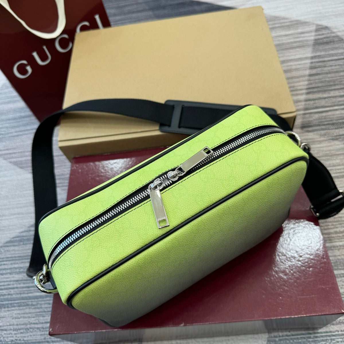 GUCCI MESSENGER BAG