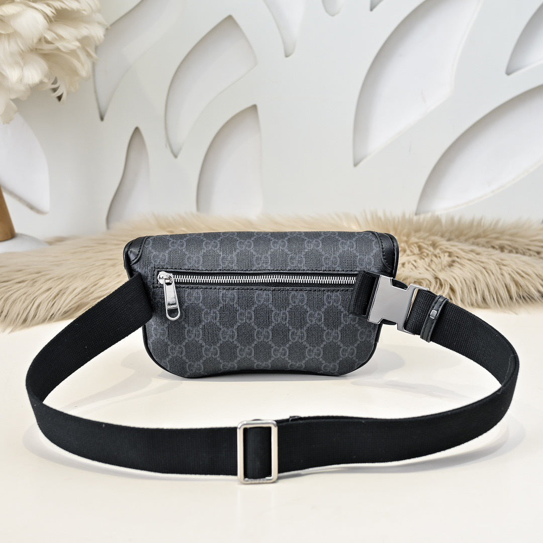 GUCCI MESSENGER BAG