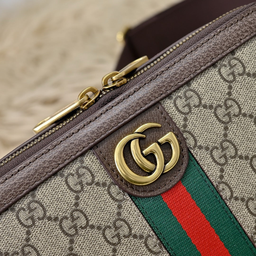 GUCCI MESSENGER BAG