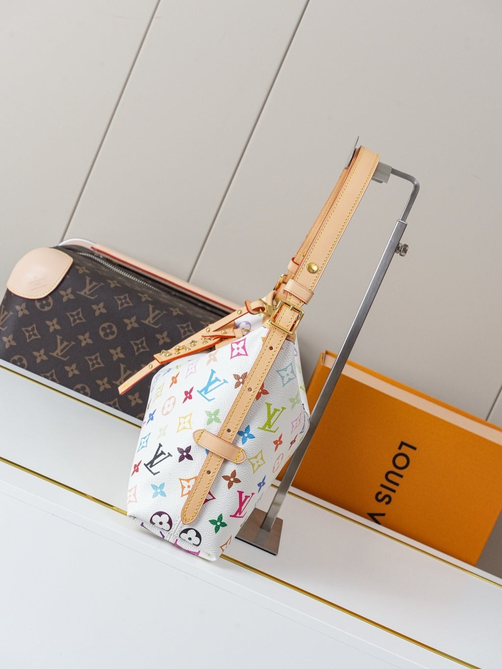 LV WOMENS BAG