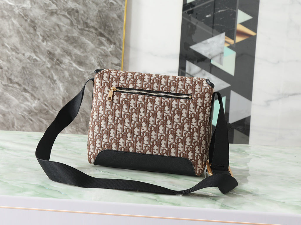DIOR MESSENGER BAG