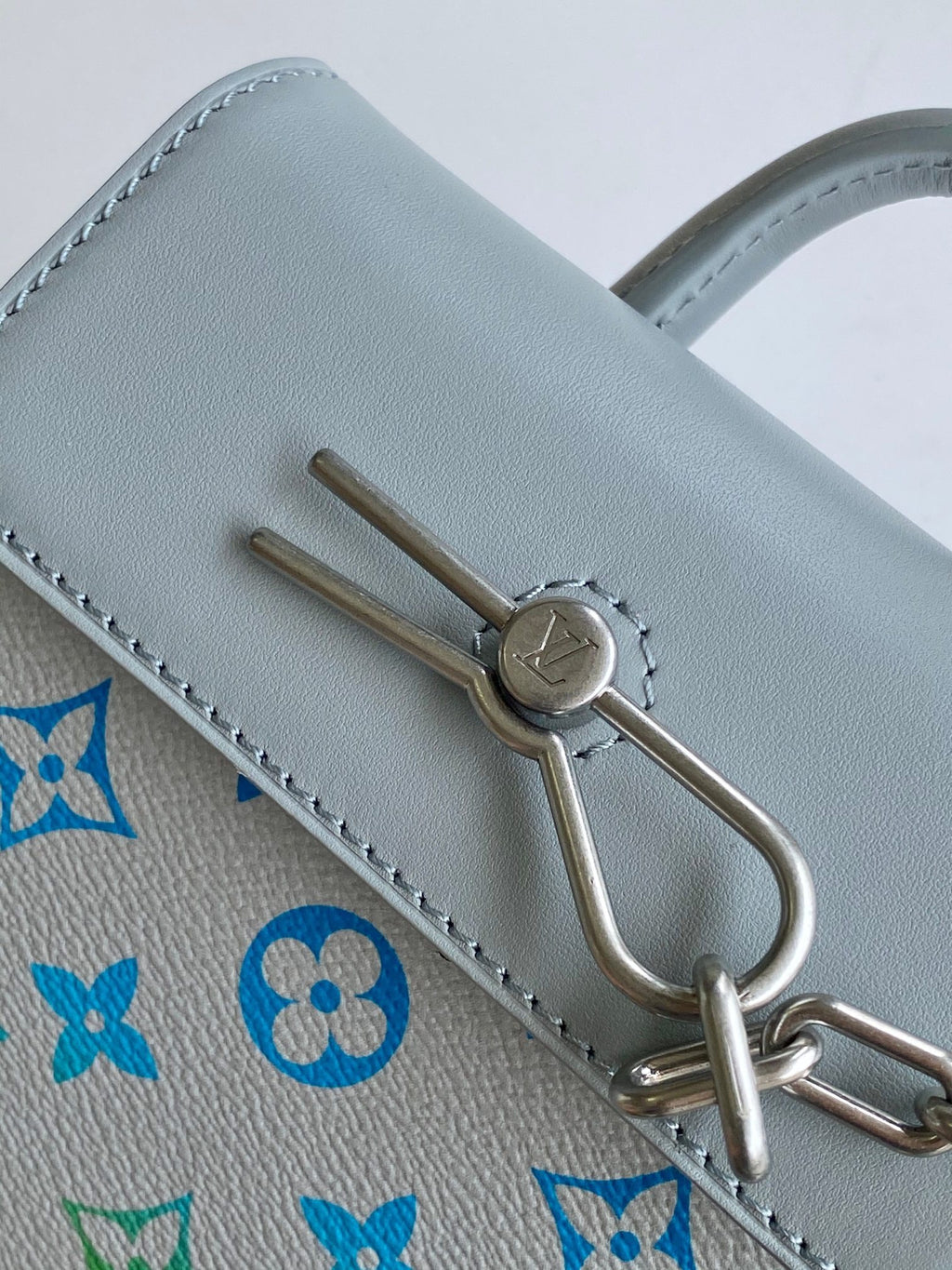 LV WOMENS BAG