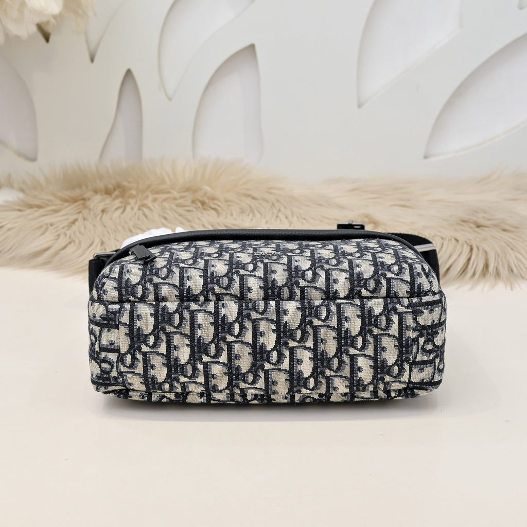 DIOR MESSENGER BAG