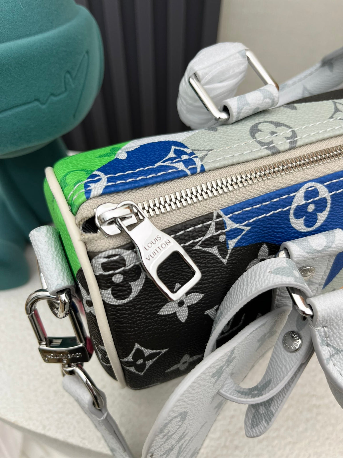 LV WOMENS BAG