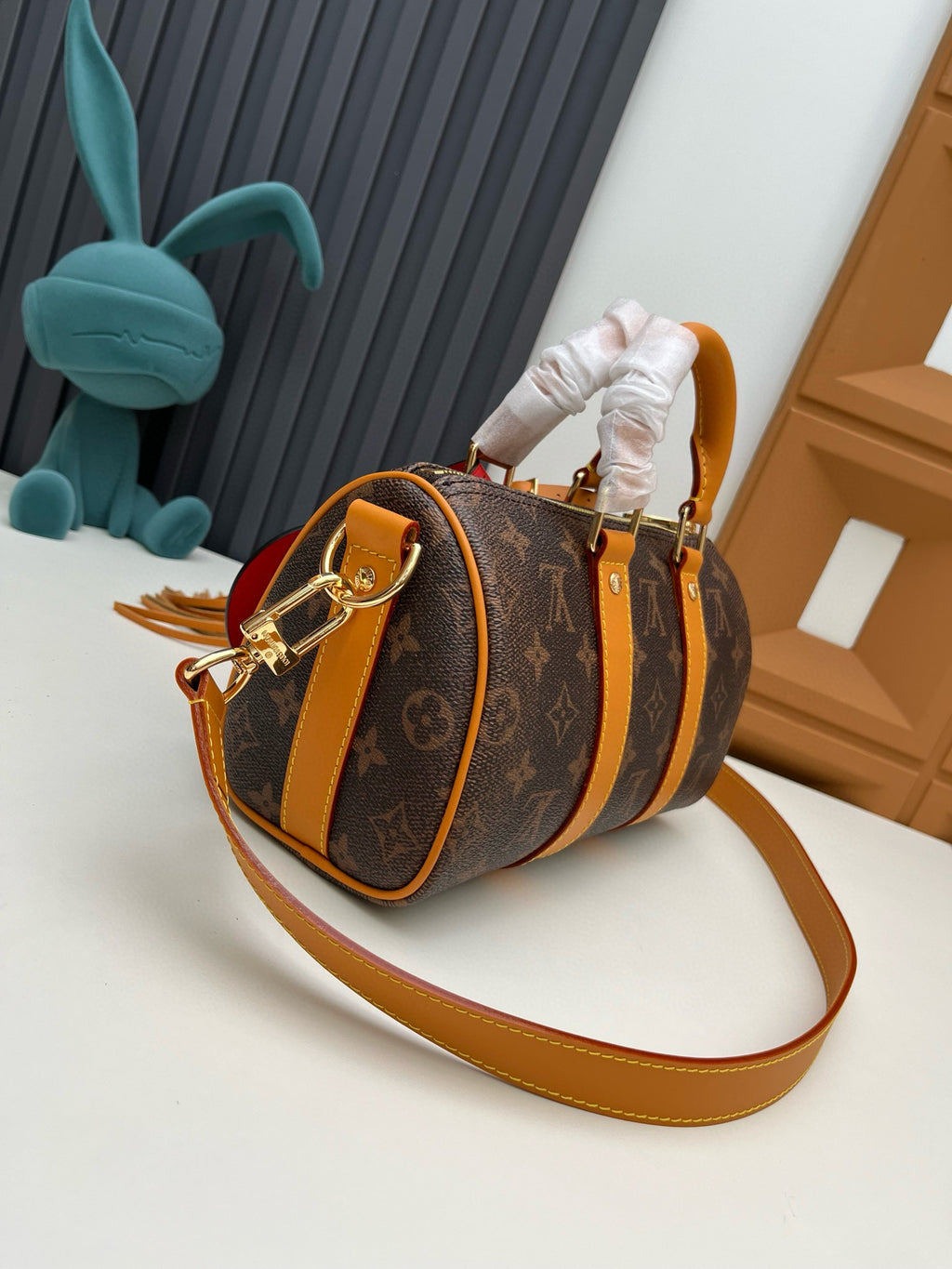 LV WOMENS BAG