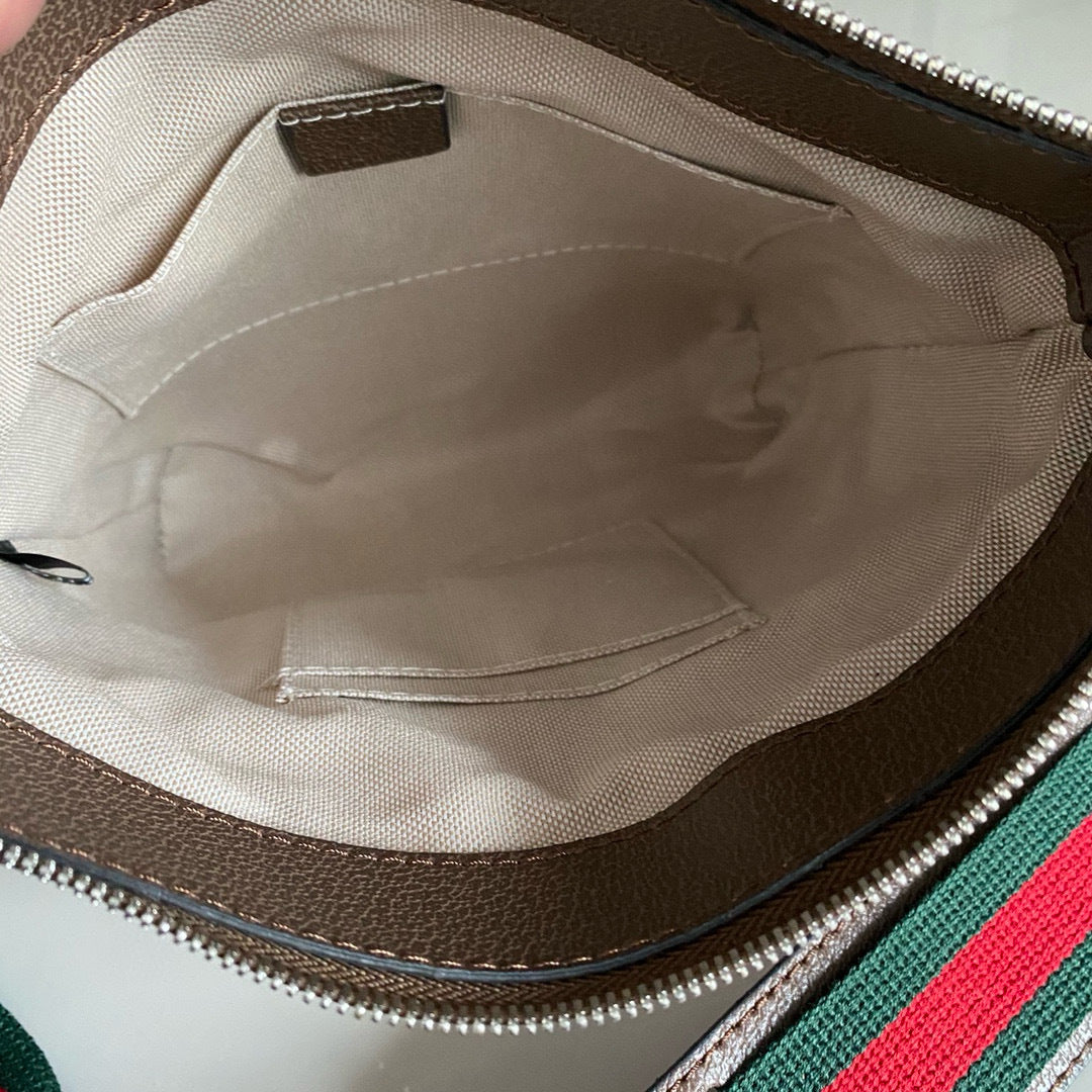 GUCCI MESSENGER BAG