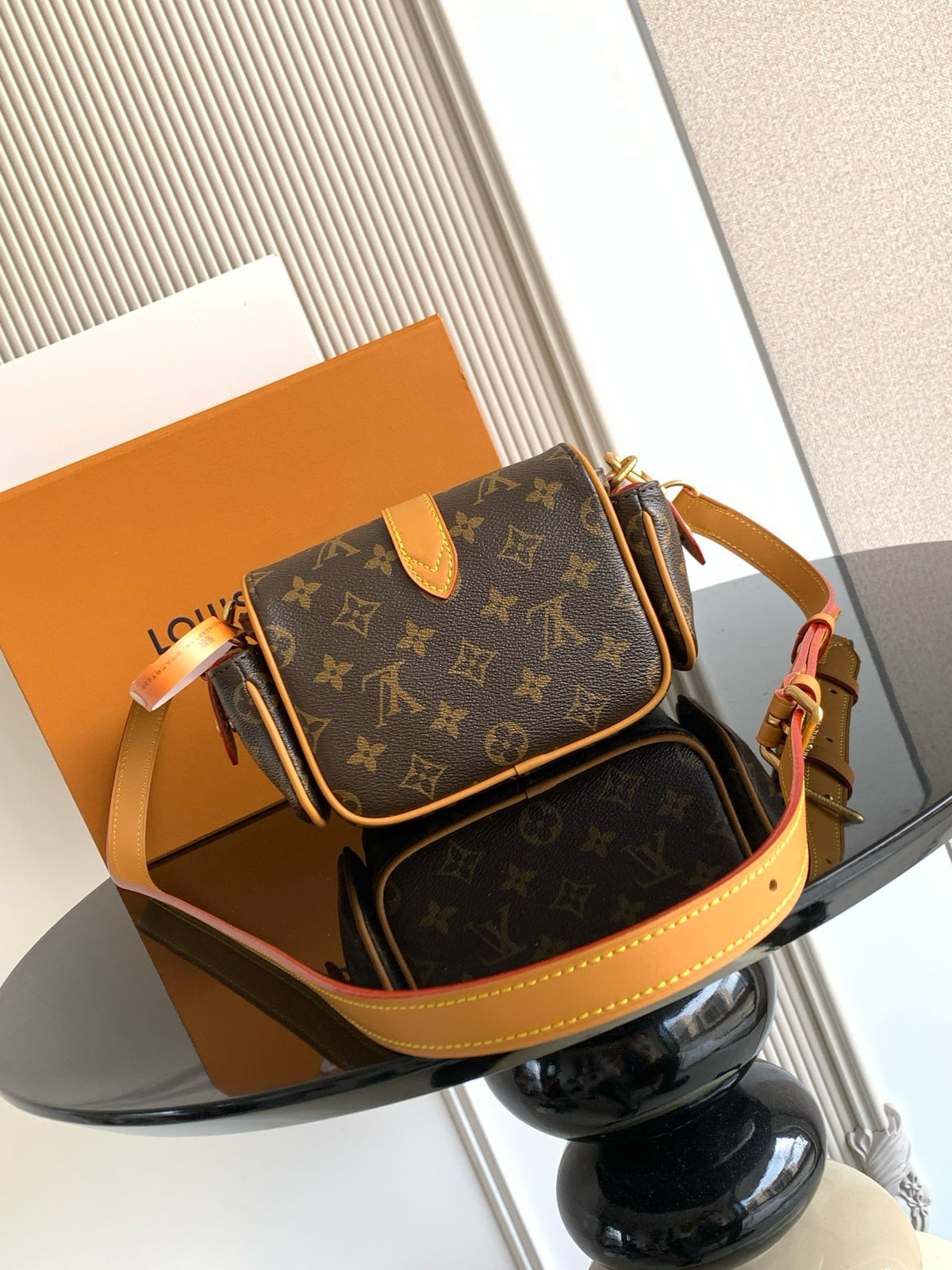 LV WOMENS BAG
