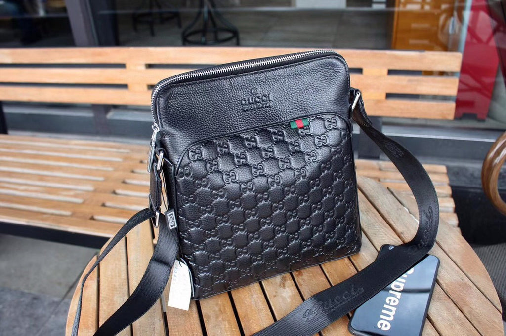 GUCCI MESSENGER BAG