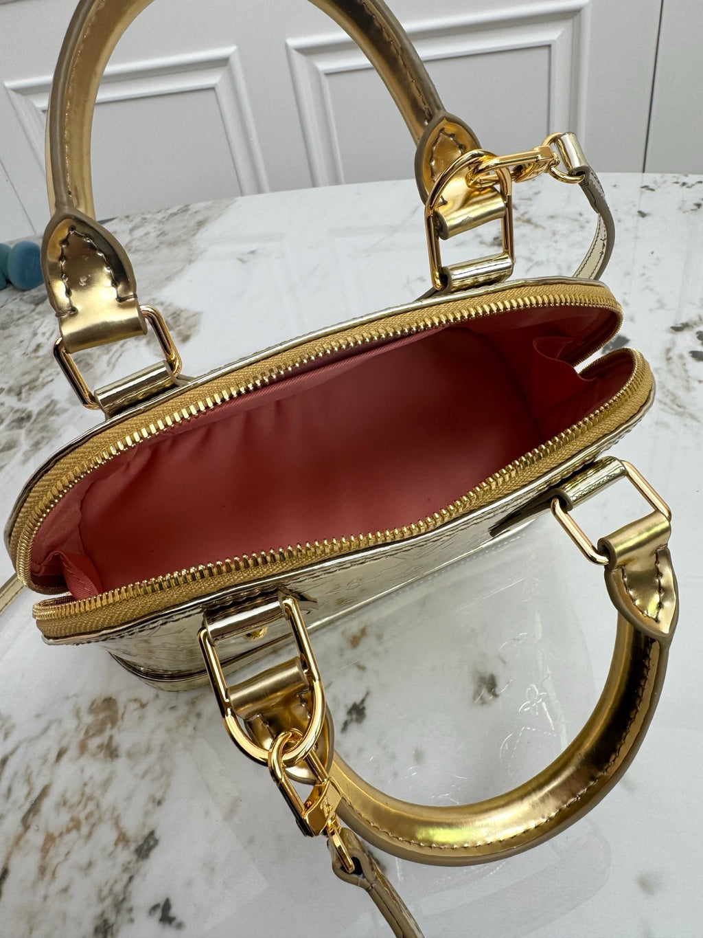 LV WOMENS BAG