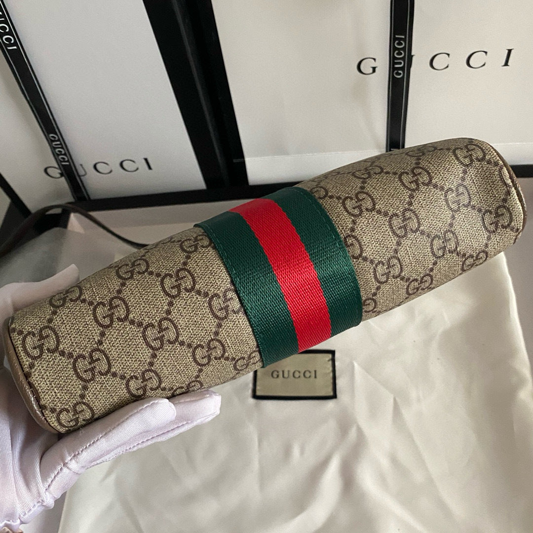 GUCCI MESSENGER BAG