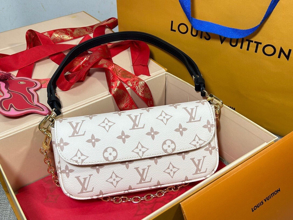 LV WOMENS BAG