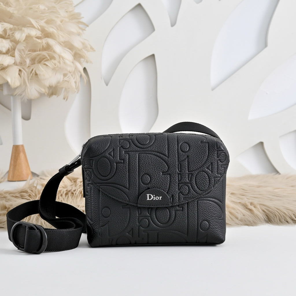 DIOR MESSENGER BAG