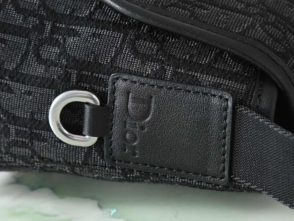 DIOR MESSENGER BAG