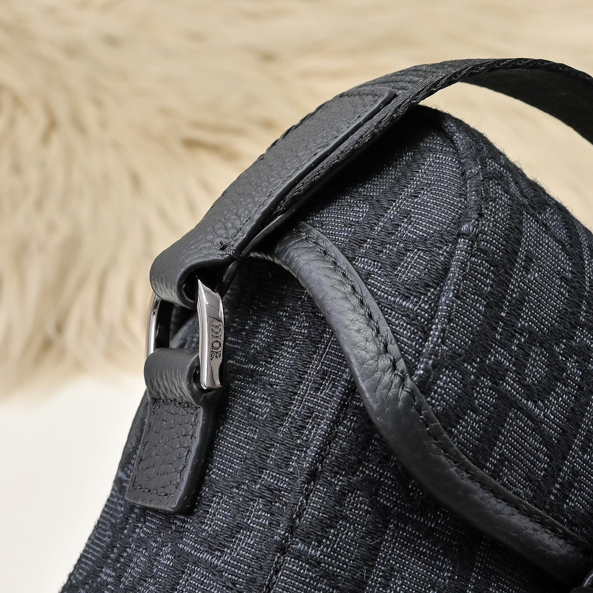 DIOR MESSENGER BAG